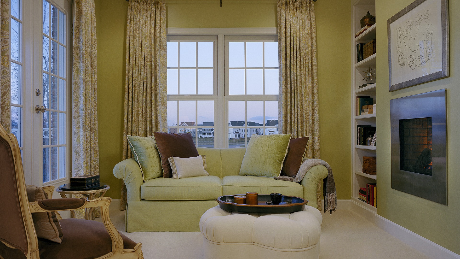 The Owner's Sitting Room in our Ashcroft model in Brambleton. Some options shown.