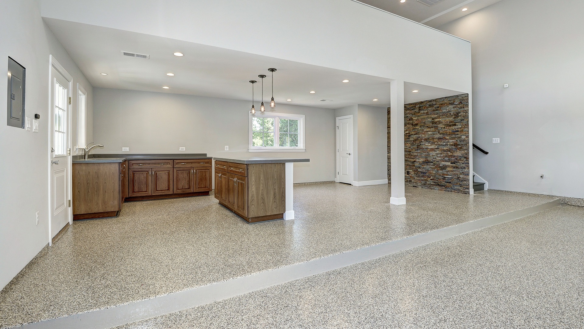 The Custom Garage in a Gulick | One home on Innsbruck Avenue.