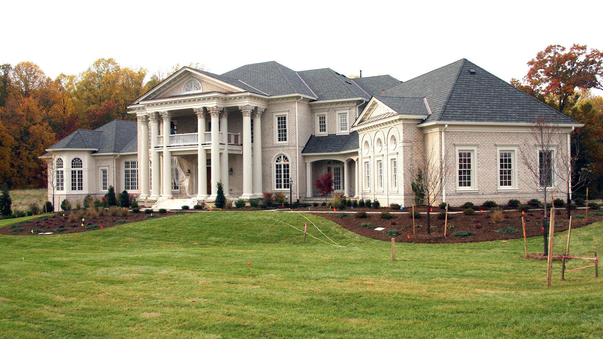 Grovemont Wentworth - Front Elevation with Columns