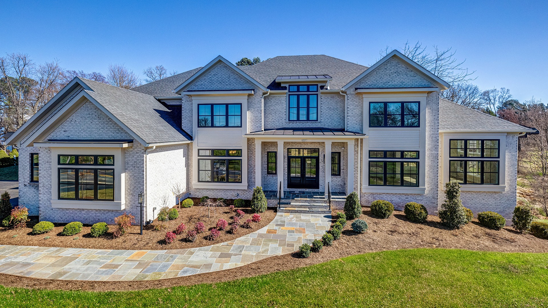 1337 Beulah Exterior
